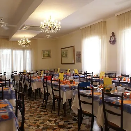 Maria Piera Ξενοδοχείο 2*